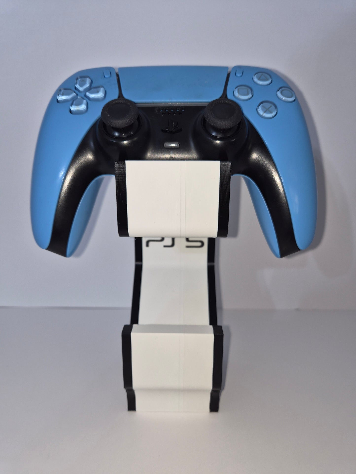 Dual Cradle Console Stand – PlayStation 5 Edition