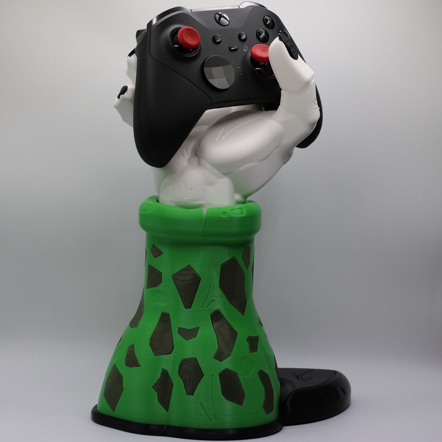 Frieza Final Form Controller Stand – Dragon Ball Z Edition