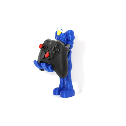 Vinyl Art Figure Controller Holder — Standing Display Stand for PS5 & Xbox