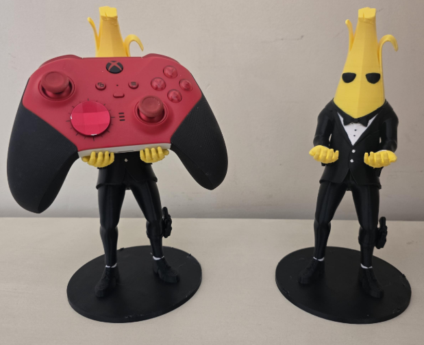 Agent Peely Controller Stand – Fortnite Edition